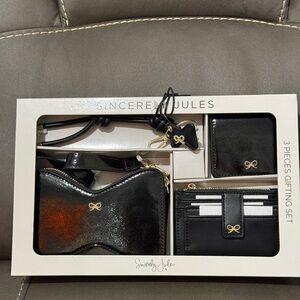 Sincerly Jules Black 3-Piece Accessory Set with Gold Bow Details